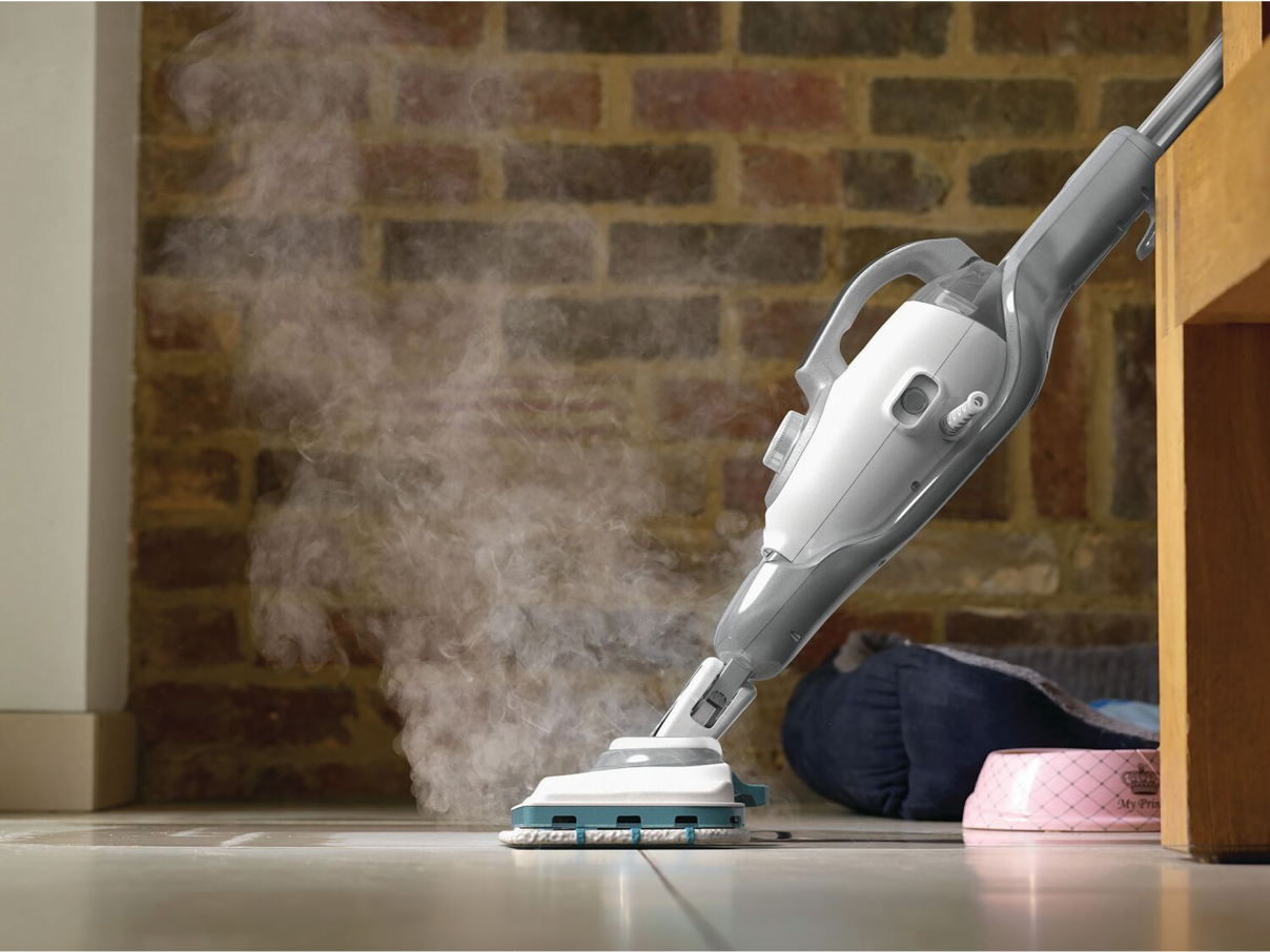 BLACK + DECKER
