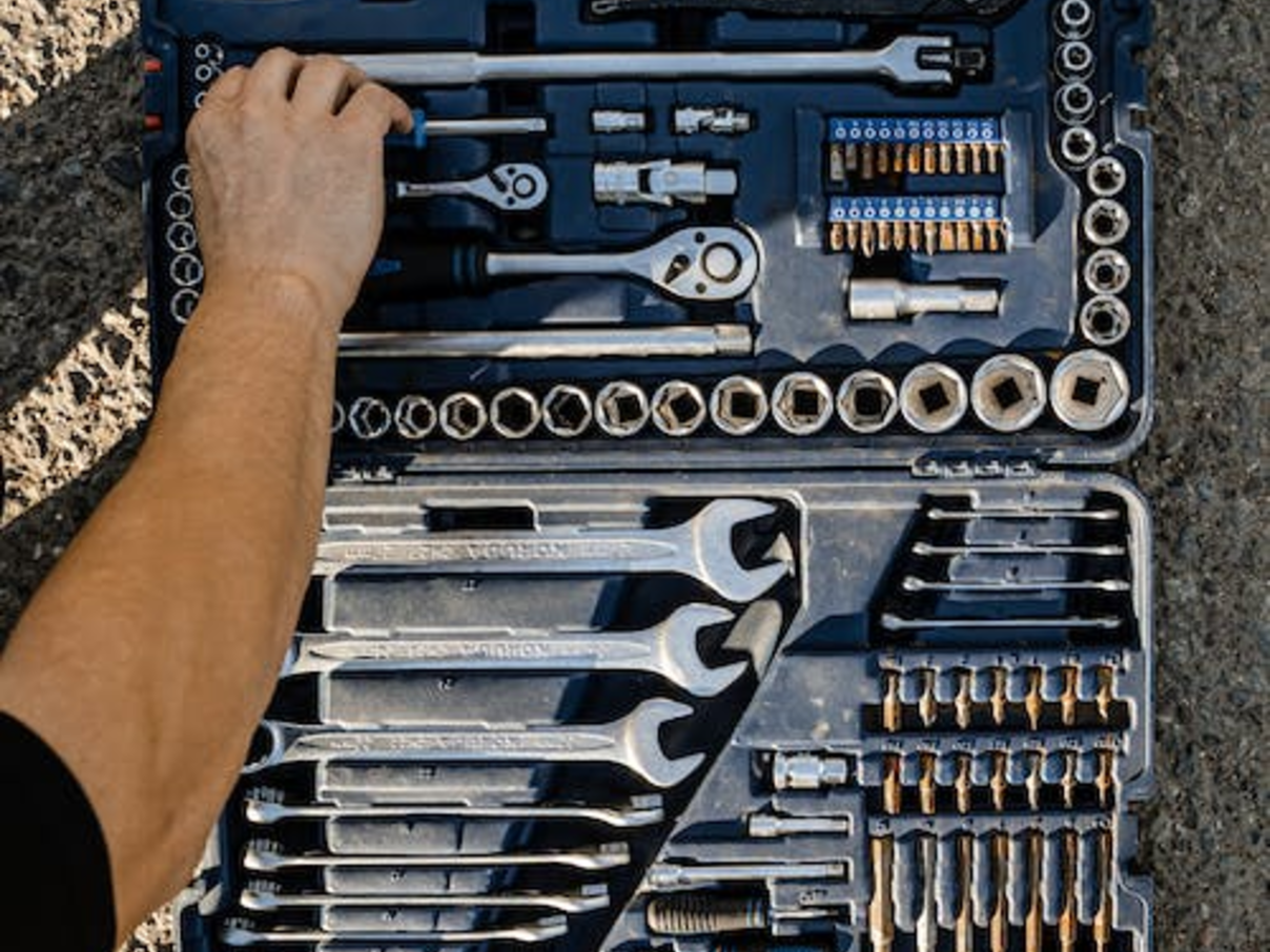 Handgereedschap en tuingereedschap
