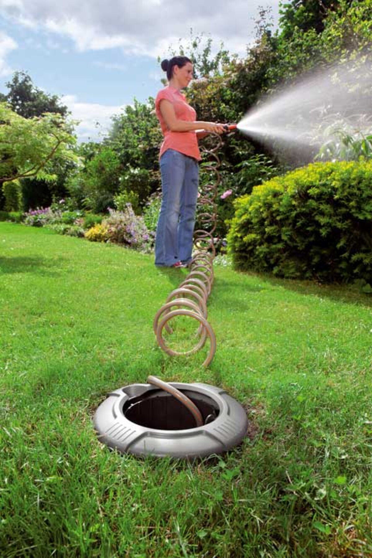 ik heb honger Alternatief voorstel rollen Gardena spiraalslangenbox: Slimme tuinslang onder de grond